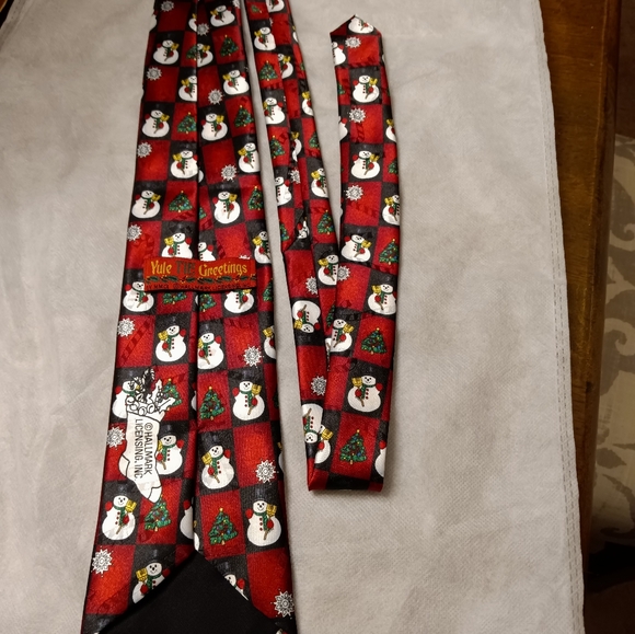 Yule Tie Greetings Red Christmas Tie Hallmark 59" L 3 3/4" W Holiday Snowmen - Picture 2 of 4